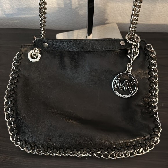 Michael Kors Small Chelsea Messenger Bag Black Leather With Chain - Picture 5 of 9